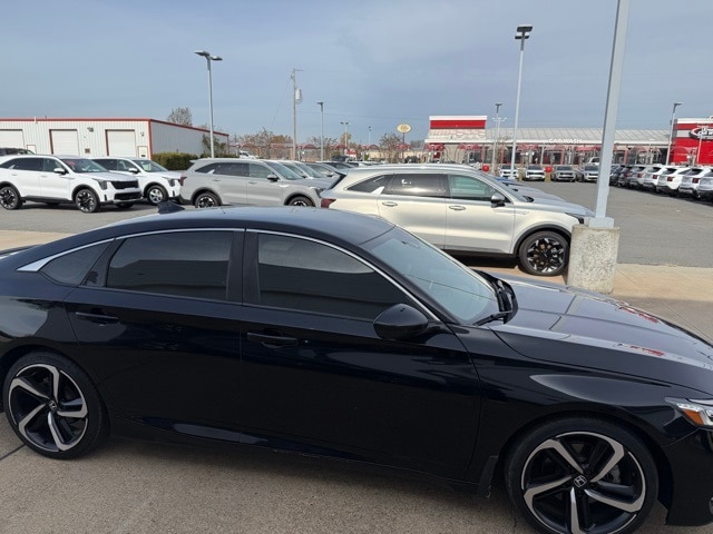 2019 Honda Accord Sport's photo