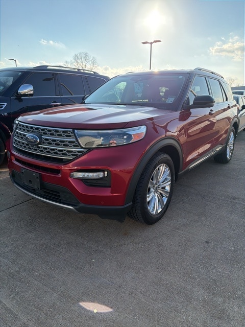 2020 Ford Explorer Limited's photo