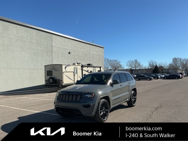 2021 Jeep Grand Cherokee Laredo X's photo