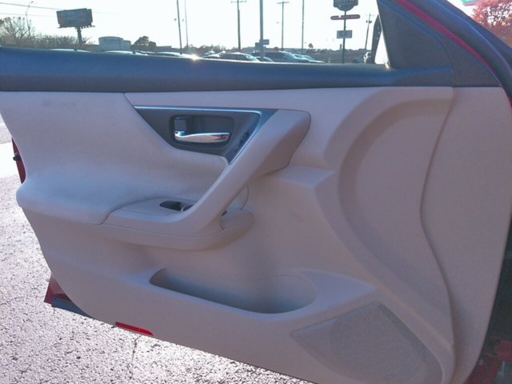 Used 2015 Nissan Altima 2.5 SV Sedan