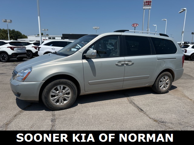 2012 Kia Sedona Van 
