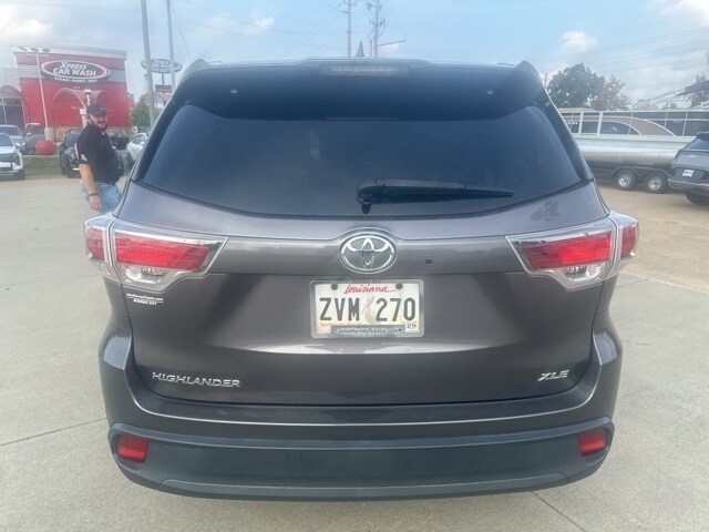 2015 Toyota Highlander XLE photo 4