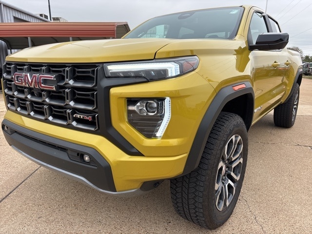 2023 GMC Canyon AT4's photo