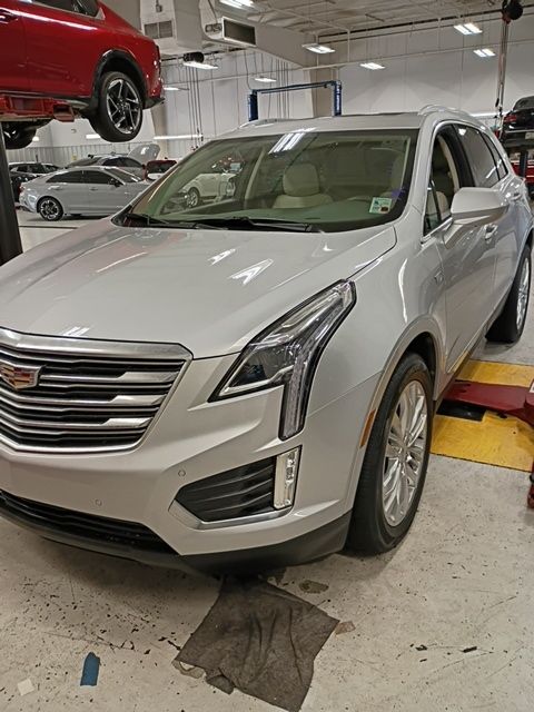 2017 Cadillac XT5 FWD Premium Luxury's photo