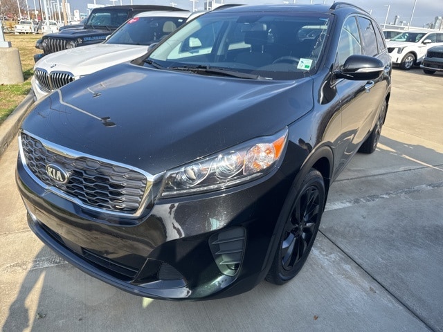 2020 Kia Sorento S's photo