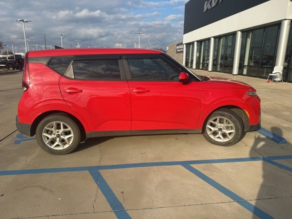 Used 2021 Kia Soul S Hatchback
