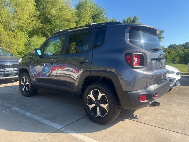 2019 Jeep Renegade Trailhawk photo 2