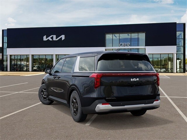 2026 Kia Carnival LXS photo 4