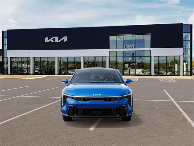 2025 Kia K4 GT-Line photo 2