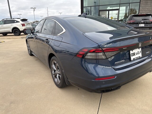 2024 Honda Accord Hybrid EX-L photo 3