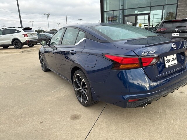 2024 Nissan Altima 2.5 SR photo 4