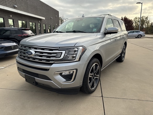 2021 Ford Expedition Limited's photo