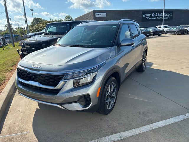 2023 Kia Seltos EX