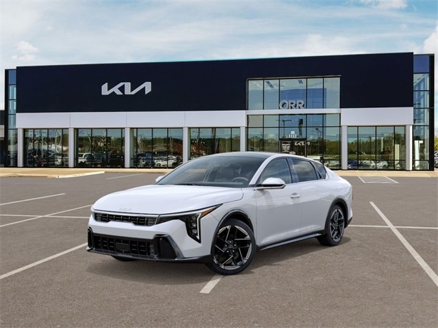 2025 Kia K4 GT-Line's photo