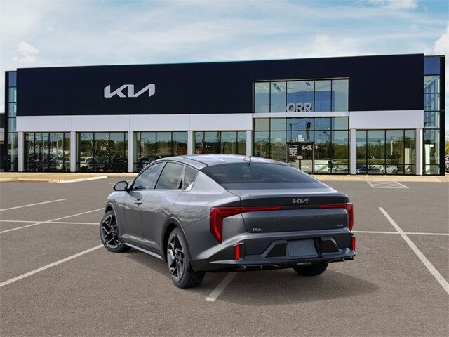 2025 Kia K4 GT-Line photo 4