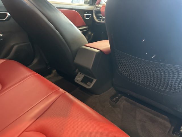 2025 Kia K4 GT-Line - Photo 8