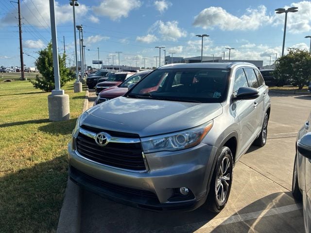 2016 Toyota Highlander XLE V6