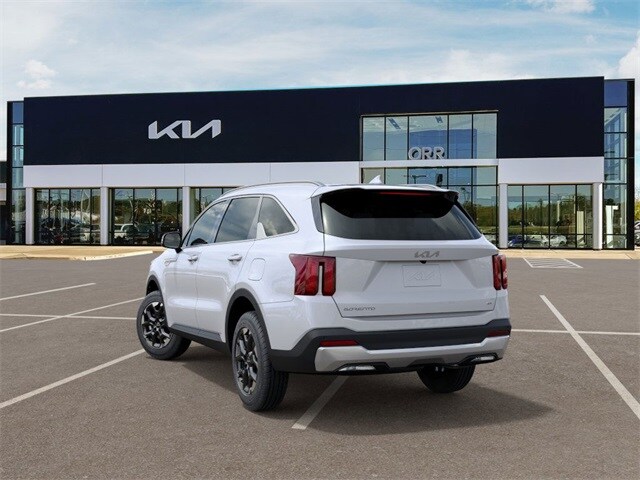 2025 Kia Sorento S photo 2