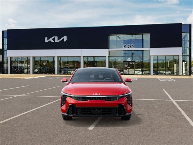 2025 Kia K4 GT-Line photo 2