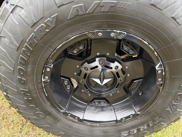 2017 Jeep Wrangler Unlimited Rubicon photo 4