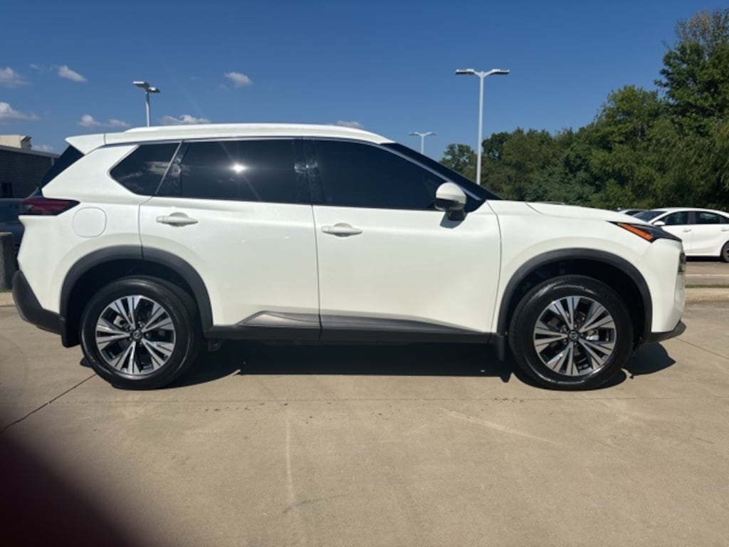 Used 2021 Nissan Rogue SV SUV