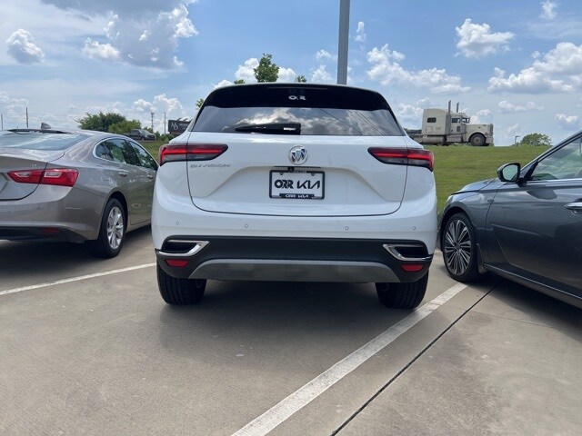 2023 Buick Envision Essence photo 3