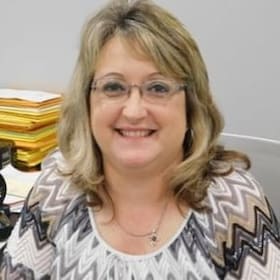 Staff member Diana Cessor from 89499ec4d433