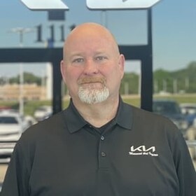 Staff member Steven Hemphill from 5bf99cebfea1