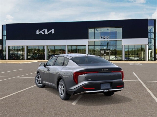 2025 Kia K4 LXS photo 4
