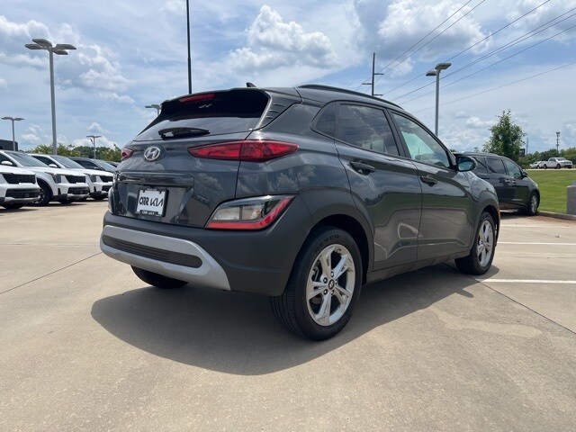 2023 Hyundai Kona SEL photo 4