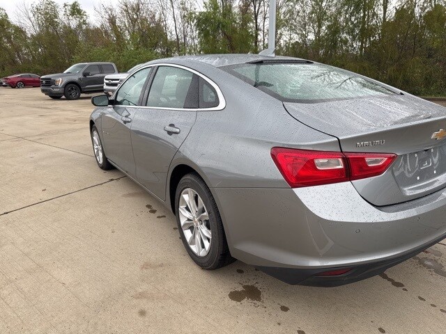 2024 Chevrolet Malibu 1LT photo 3
