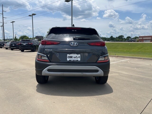 2023 Hyundai Kona SEL photo 3