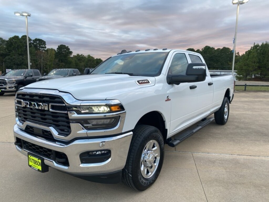 New 2026 Ram 3500 TRADESMAN CREW CAB 4X4 8' BOX Pickup