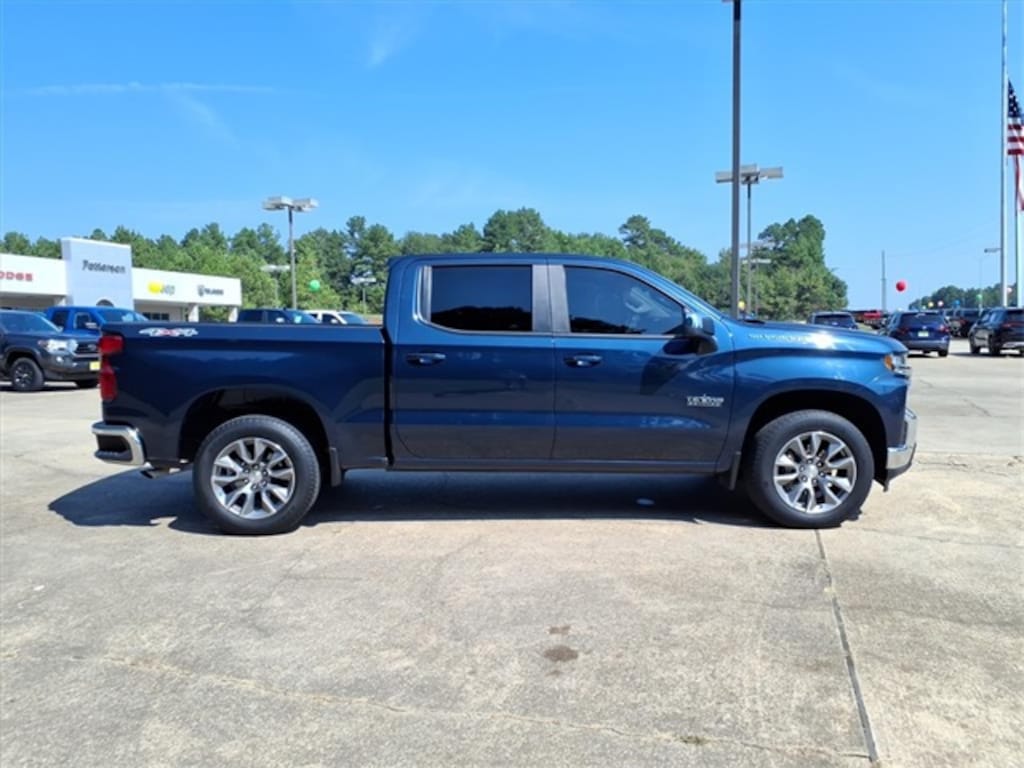 Used 2021 Chevrolet Silverado 1500 LT Truck Crew Cab