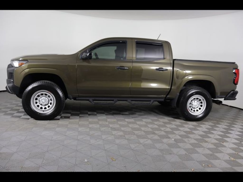 Used 2024 Chevrolet Colorado WT Truck Crew Cab