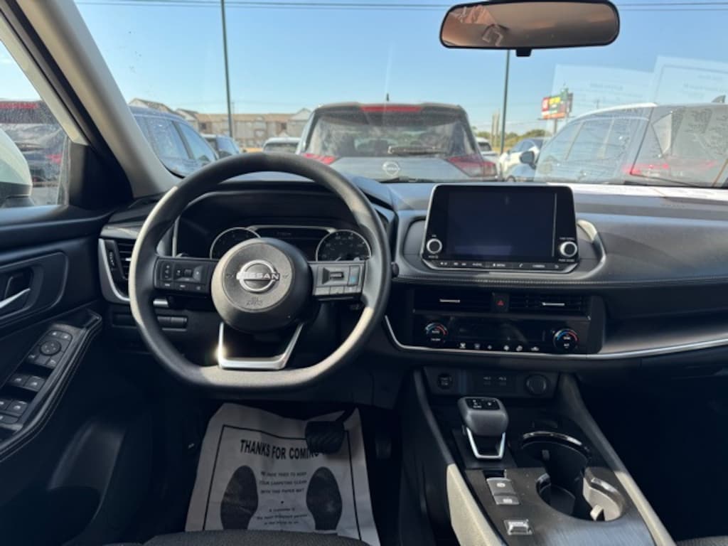 Used 2024 Nissan Rogue SV SUV