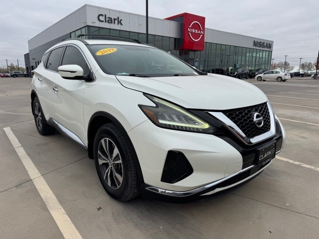 2019 Nissan Murano SV's photo