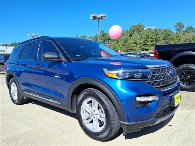 2022 Ford Explorer XLT's photo