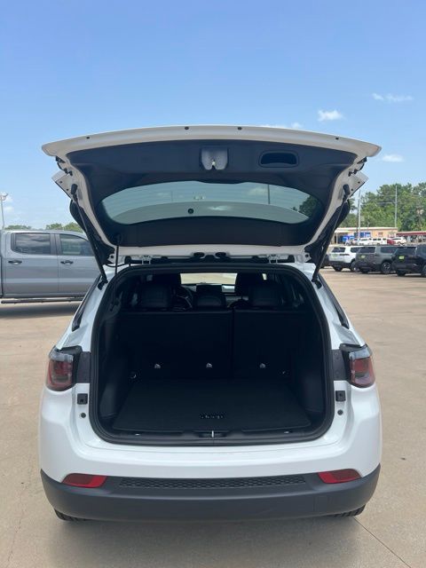2026 Jeep Compass Altitude - Photo 6