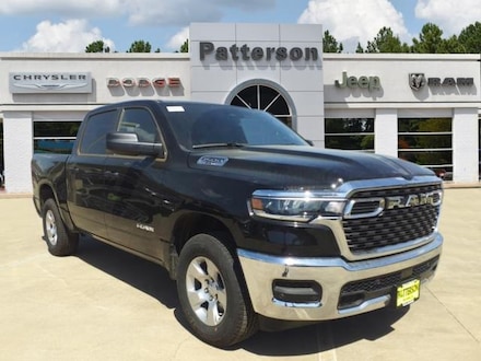2025 Ram 1500 TRADESMAN CREW CAB 4X4 5'7 BOX Pickup