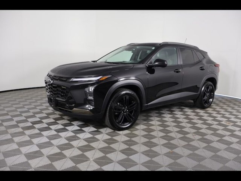 Used 2025 Chevrolet Trax ACTIV SUV