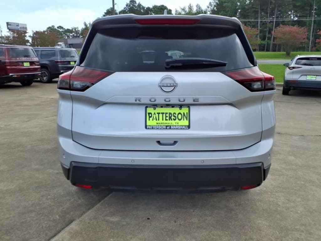 Used 2025 Nissan Rogue SV SUV