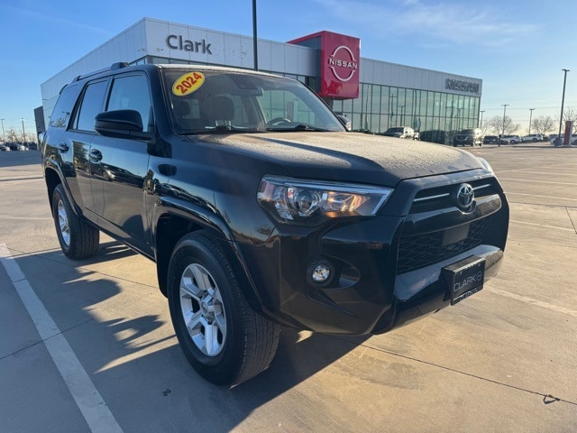 2024 Toyota 4Runner SR5's photo