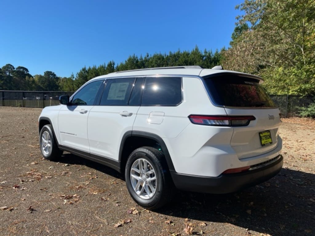 New 2025 Jeep Grand Cherokee L LAREDO 4X2 Sport Utility