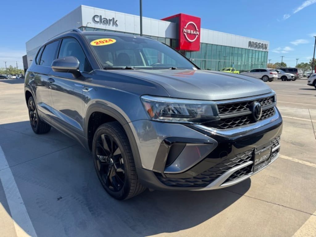 Used 2024 Volkswagen Taos 1.5T SE SUV