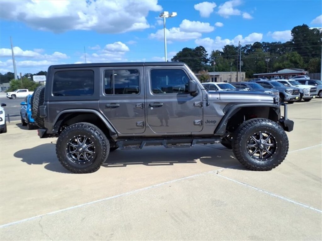 Used 2020 Jeep Wrangler Unlimited Sport SUV