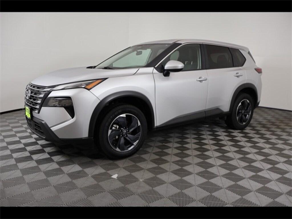 Used 2024 Nissan Rogue SV SUV