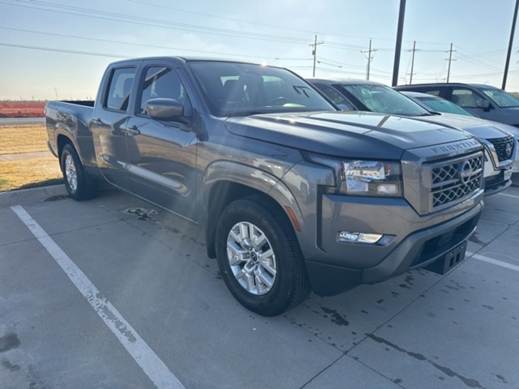 Used 2024 Nissan Frontier SV Truck Crew Cab