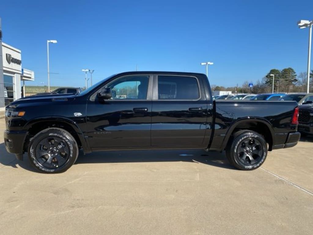 New 2026 Ram 1500 LONE STAR CREW CAB 4X4 5'7 BOX Pickup