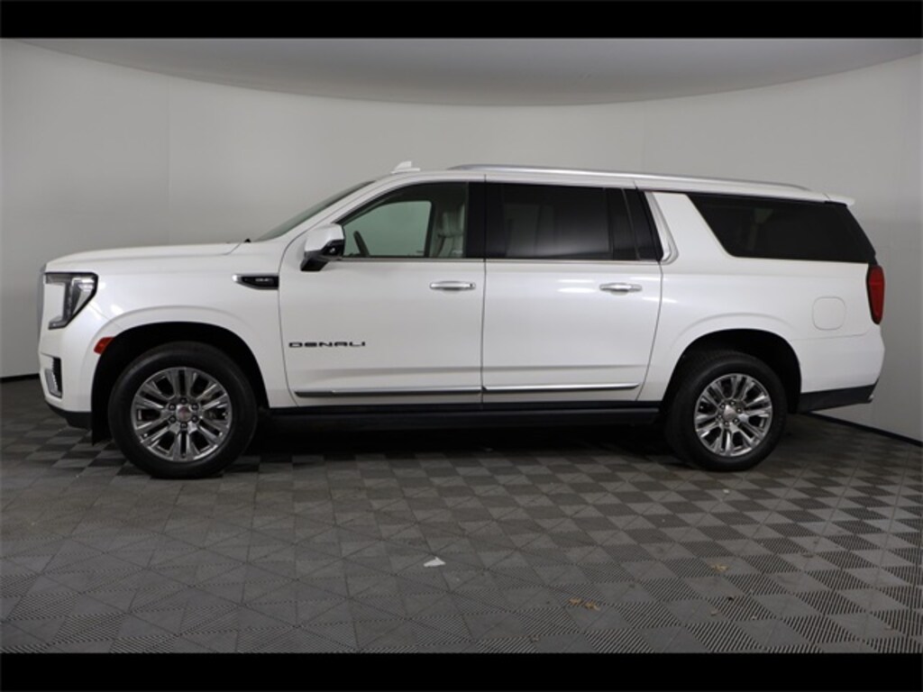 Used 2022 GMC Yukon XL Denali SUV